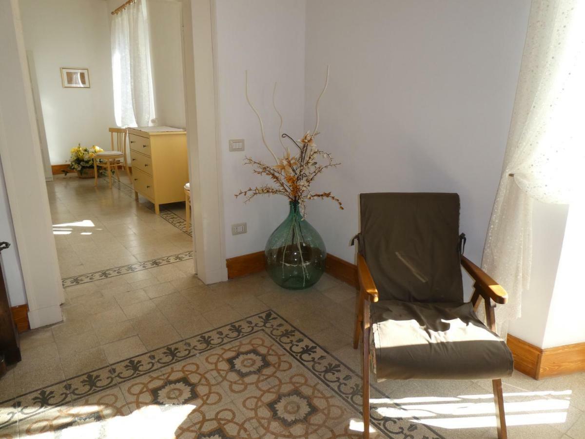 דירות Sonnino Casa Diamanti-Fox 33 Via Guglielmo Marconi מראה חיצוני תמונה