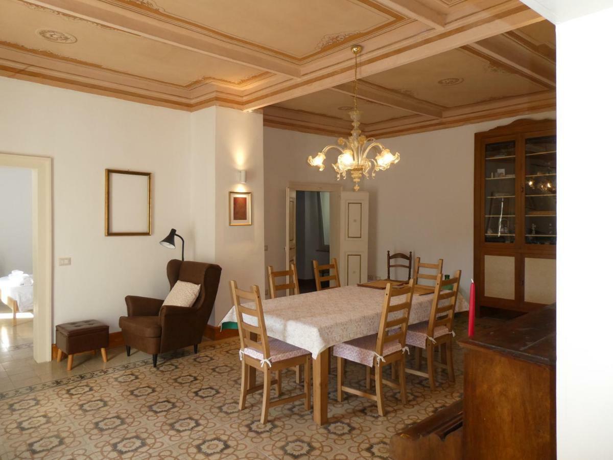 דירות Sonnino Casa Diamanti-Fox 33 Via Guglielmo Marconi מראה חיצוני תמונה